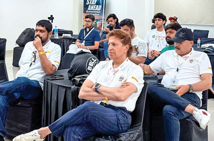 300kph Club at NATRAX: 12 supercars maxed out